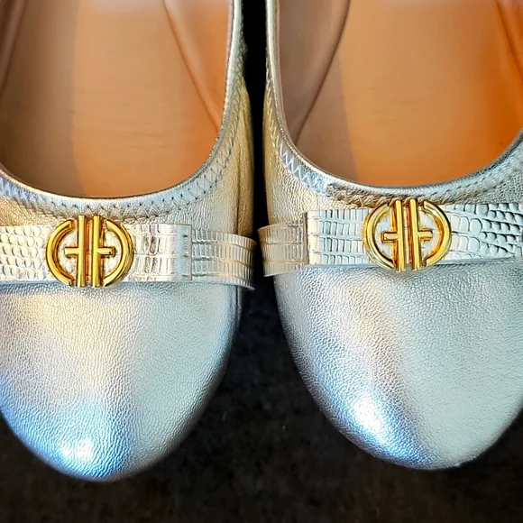 Cole Haan Women's Light Gold Flats - Picture 3 of 16